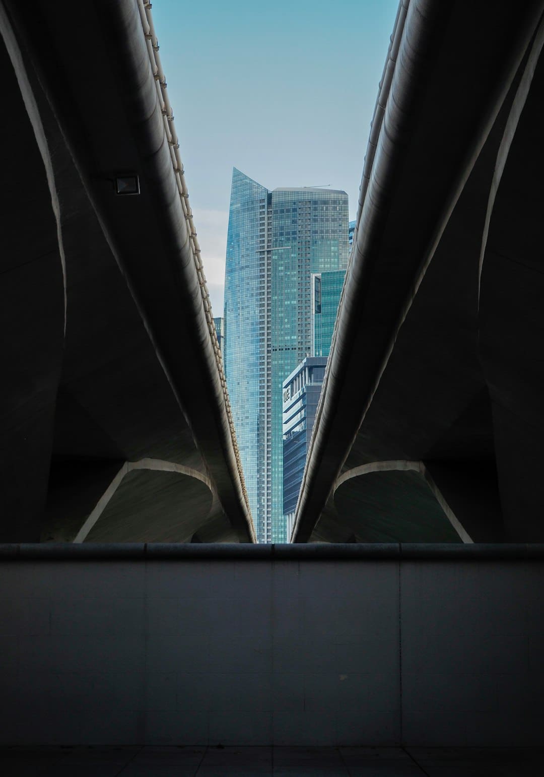 2025上半年广播电视服务业总收入超6884亿